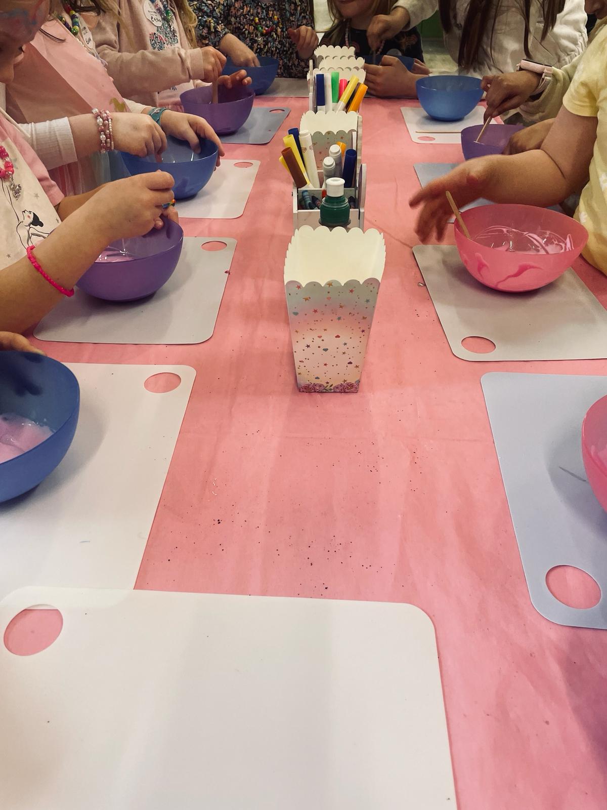 UNICORN SPARKLE PARTY