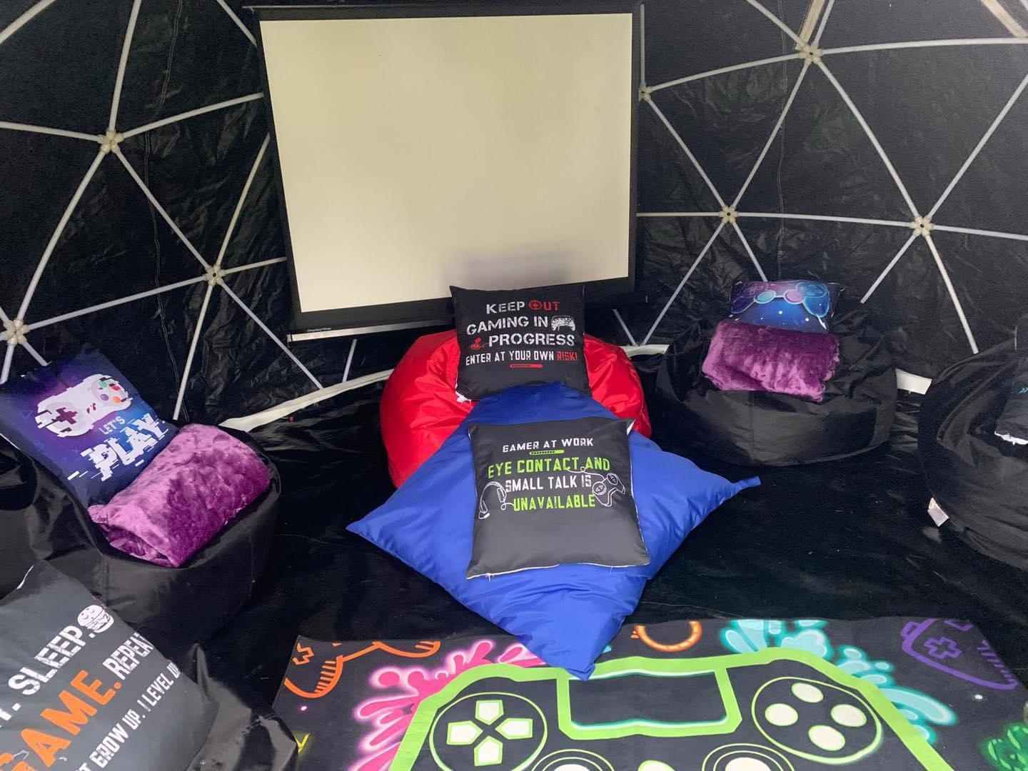 Gaming Night Blackout Back Garden Igloo, BounceBox Cork
