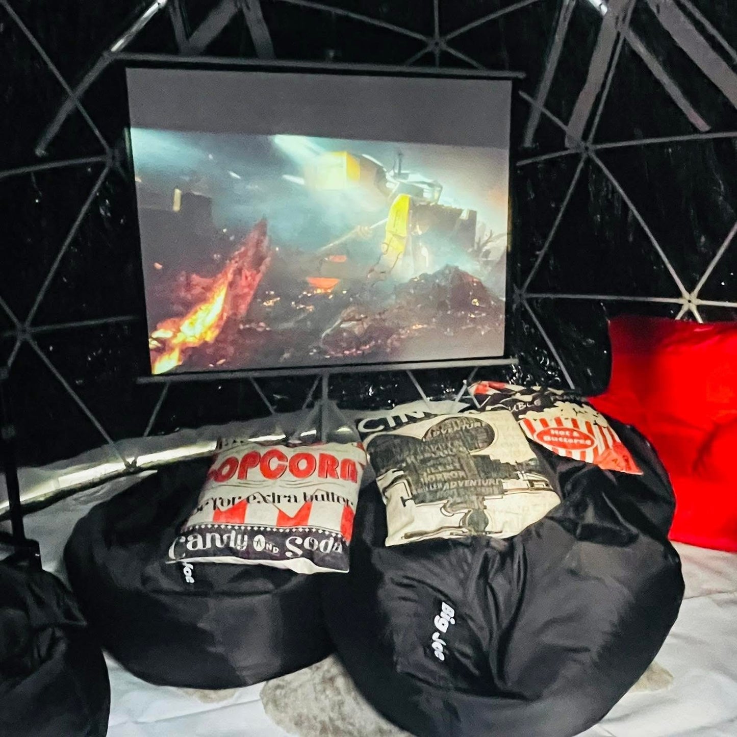 Movie Igloo/Gaming Igloo